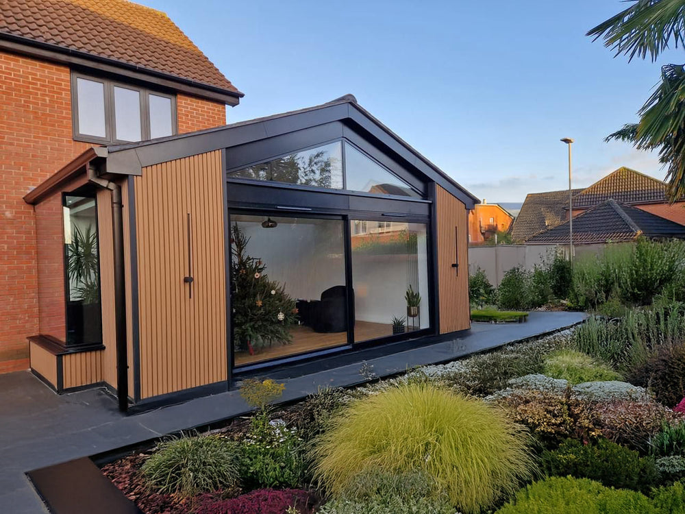 Slatwall Blackline Series